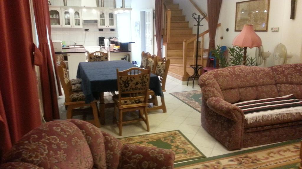 Csokonai Guesthouse Zamárdi Quarto foto