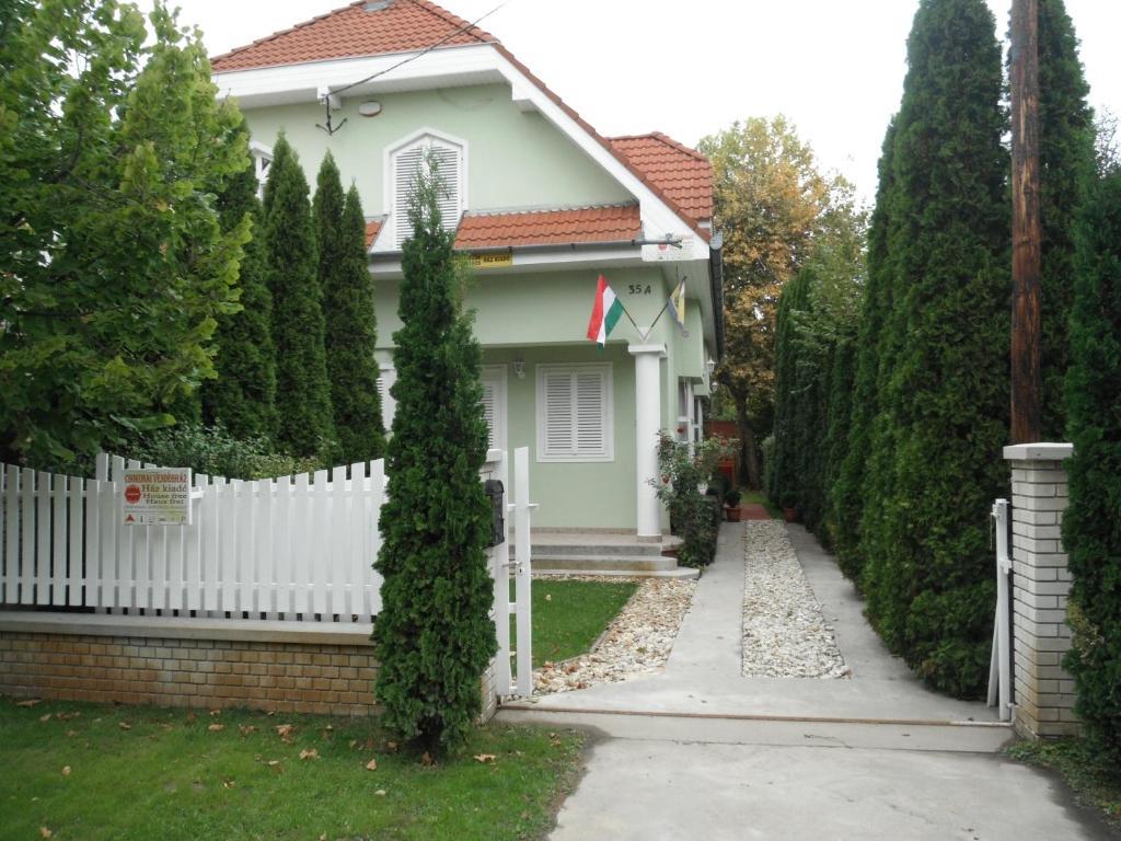 Csokonai Guesthouse Zamárdi Exterior foto