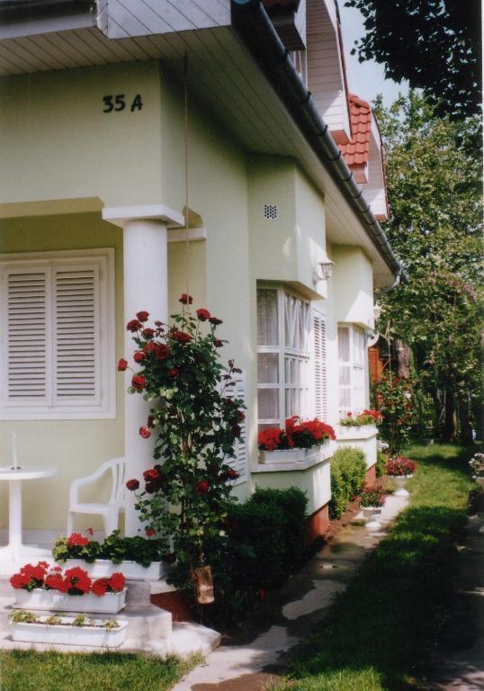 Csokonai Guesthouse Zamárdi Exterior foto